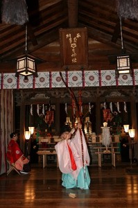 ３時鳴弦（めいげん）の儀