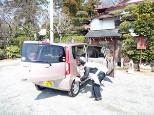 交通安全祈願祭　御神水でお清め