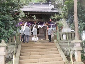 準備に勤しむ総代さん