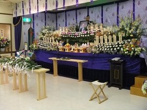 御霊の平安をお祈り申し上げます