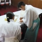 奉務作業　紙垂折り　　１４日