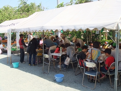 まが玉づくり　（観光ボランティア・歴史アドバイザー）