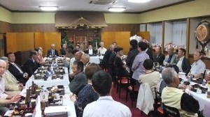 まが玉祭反省会の様子