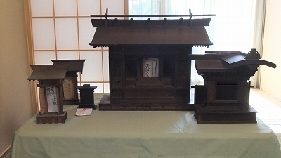 長らくおまつりされた神棚