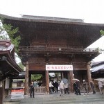 白山神社の随神門