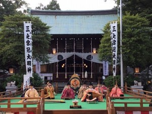 「管絃と舞楽の夕べ」（比々多神社雅楽会）