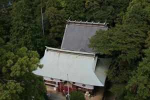 高所からの神社（平成２４年９月撮影）