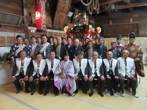 動座祭を修めて
