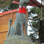 伏見稲荷大社（京都）の狐像