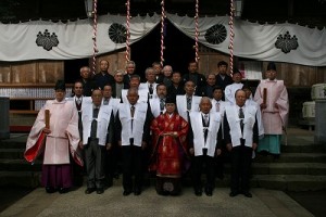 式典後に参列者全員で