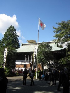 七五三で賑わう境内