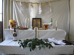 酒解神（さかとけのかみ）をおまつりして