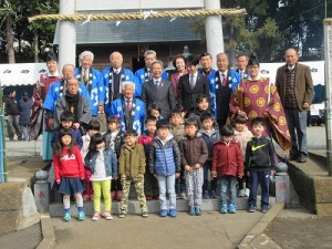 神明社　（伊勢原市白根）